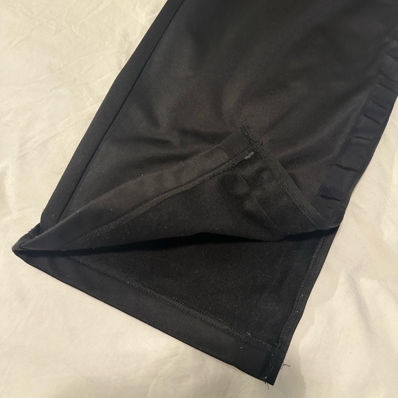 ALO Yoga Prizewinner Sweatpants - Black, Size Large - Picture 4 of 4